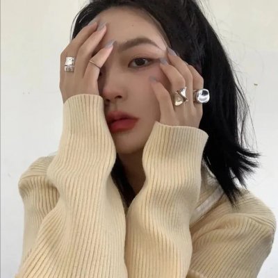 楼下的女人和楼上的男人